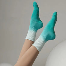 NEW ARRIVAL | Mellow Grip Socks [3 Colours To Choose From] 1 Pair